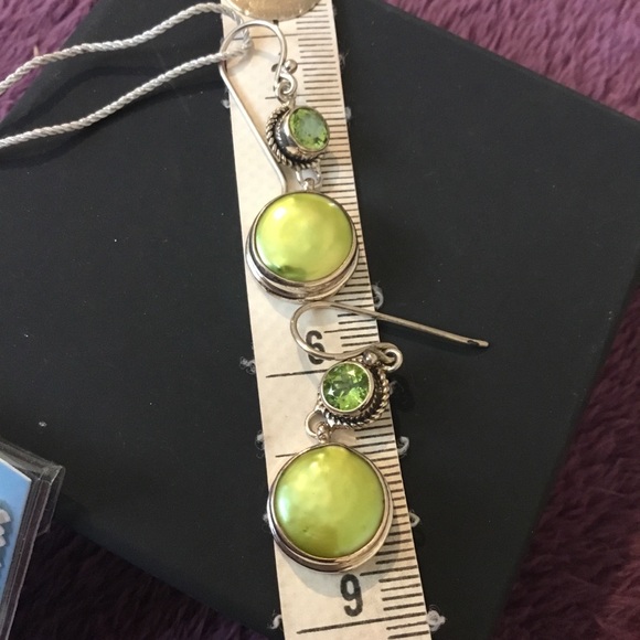 New Artisan By Samual B 925 Natural Green Mabe Pearl & Peridot Gemstones Earring - Picture 6 of 10